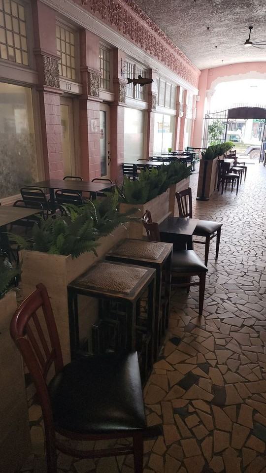 101 W Oak St - Photo 4 of 16