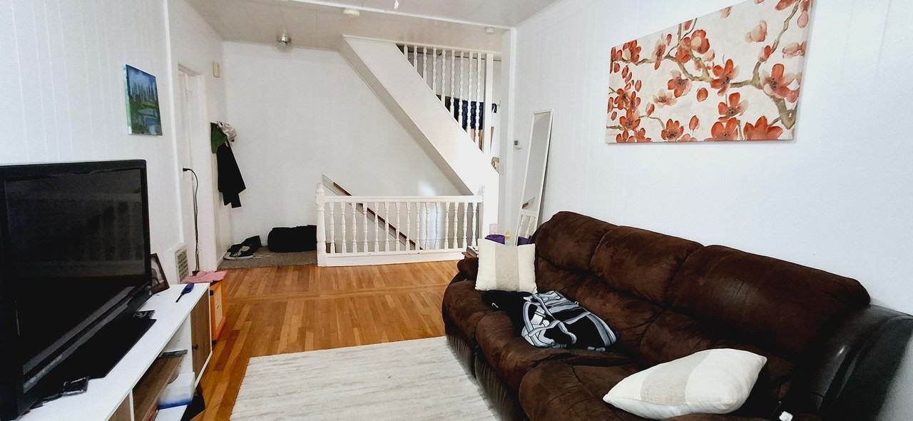 106 N Market St - Photo 3 of 12