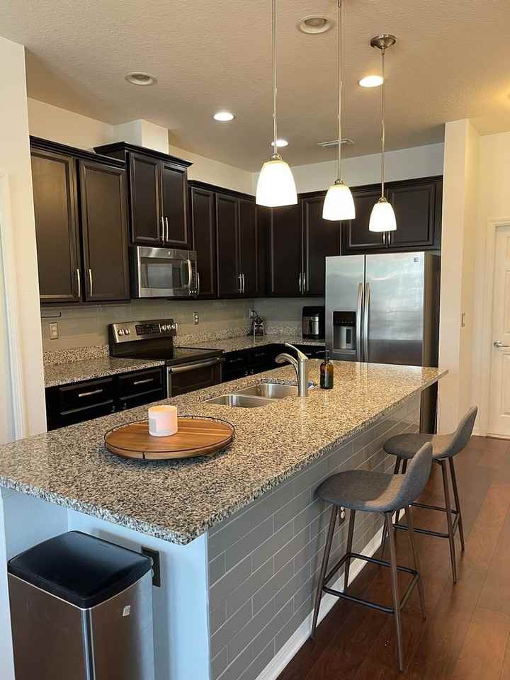 10732 Avery Park Dr - Photo 6 of 26
