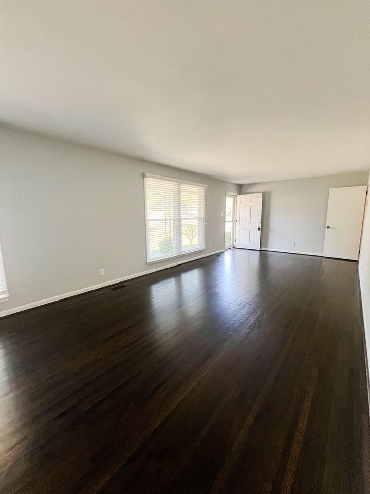 2108 Barkley Dr - Photo 3 of 29