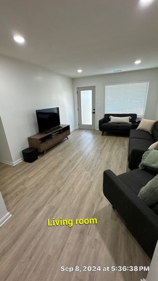 505 Nw Holly Ln - Photo 3 of 26