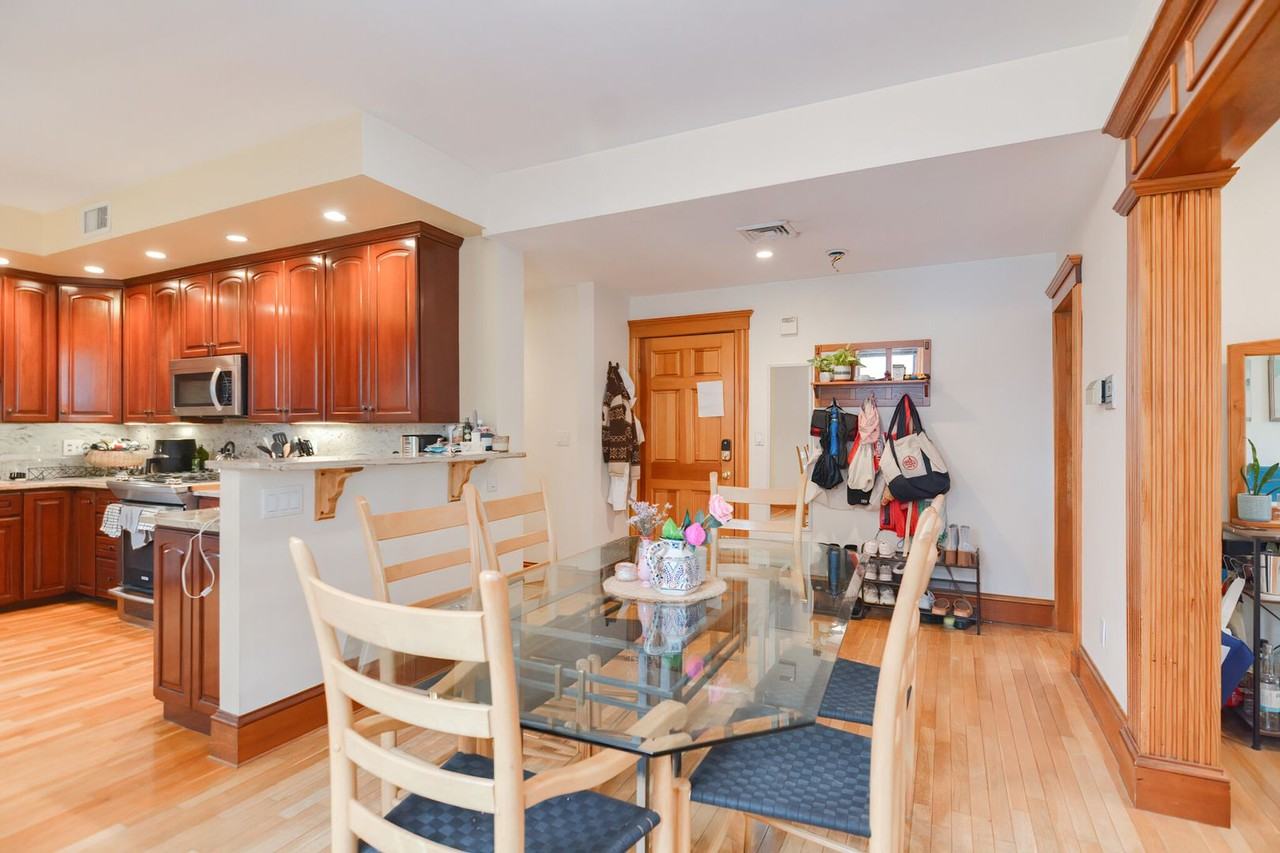 96 Browne St - Photo 3 of 24