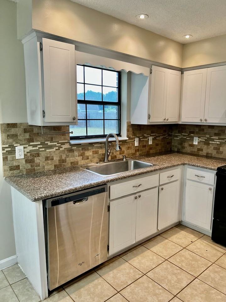 130 Tapique Cir - Photo 6 of 22