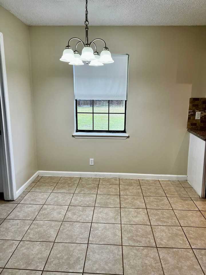 130 Tapique Cir - Photo 7 of 22