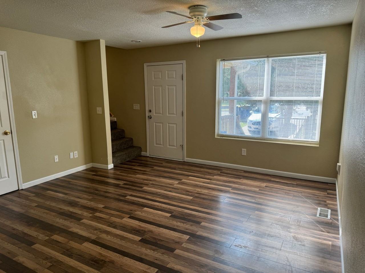 2929 Mersington Ave. Kansas City, MO 64129 - Photo 3 of 13