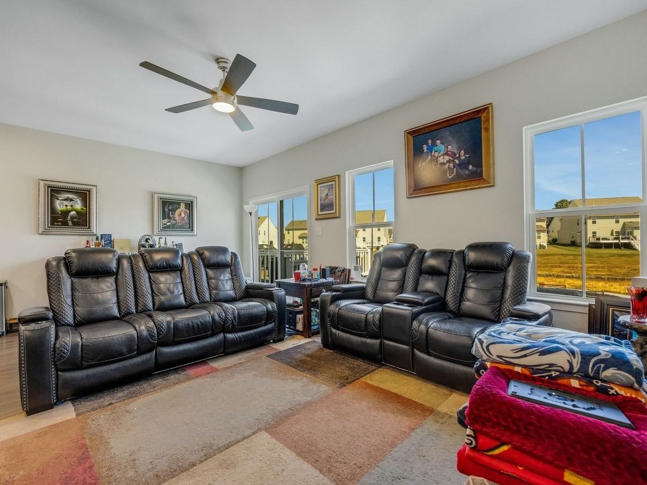 529 Swansea Dr - Photo 3 of 28