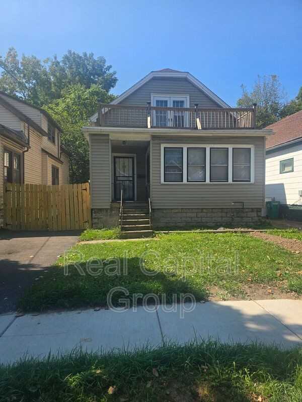 604 Norfolk Ave - Photo 3 of 33