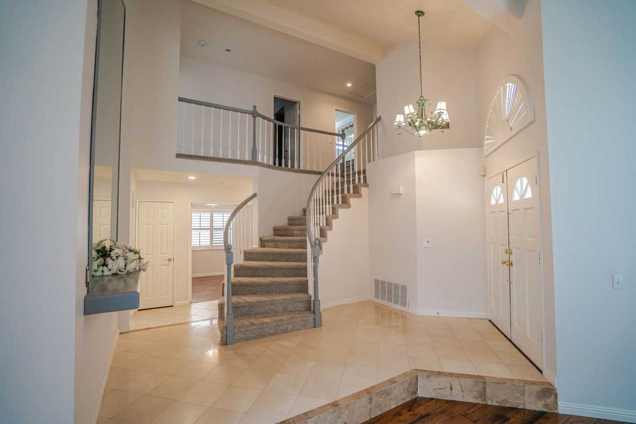 29824 Muledeer Ln - Photo 2 of 25