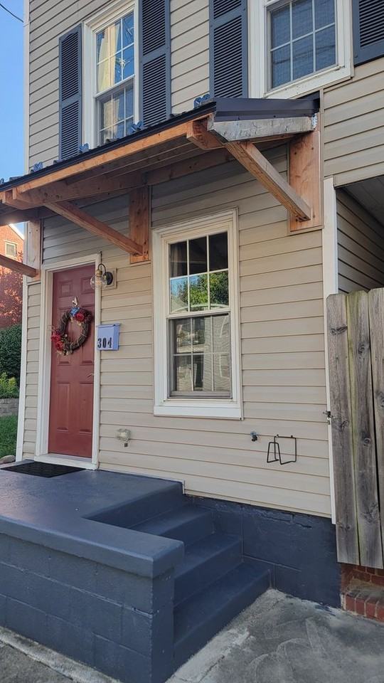 304 Madison St - Photo 3 of 30