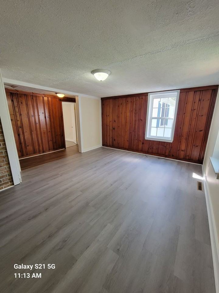 11880 S Mountain Rd - Photo 3 of 32