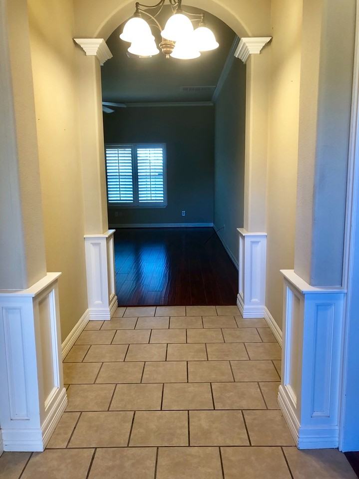 5729 107th St - Photo 3 of 28