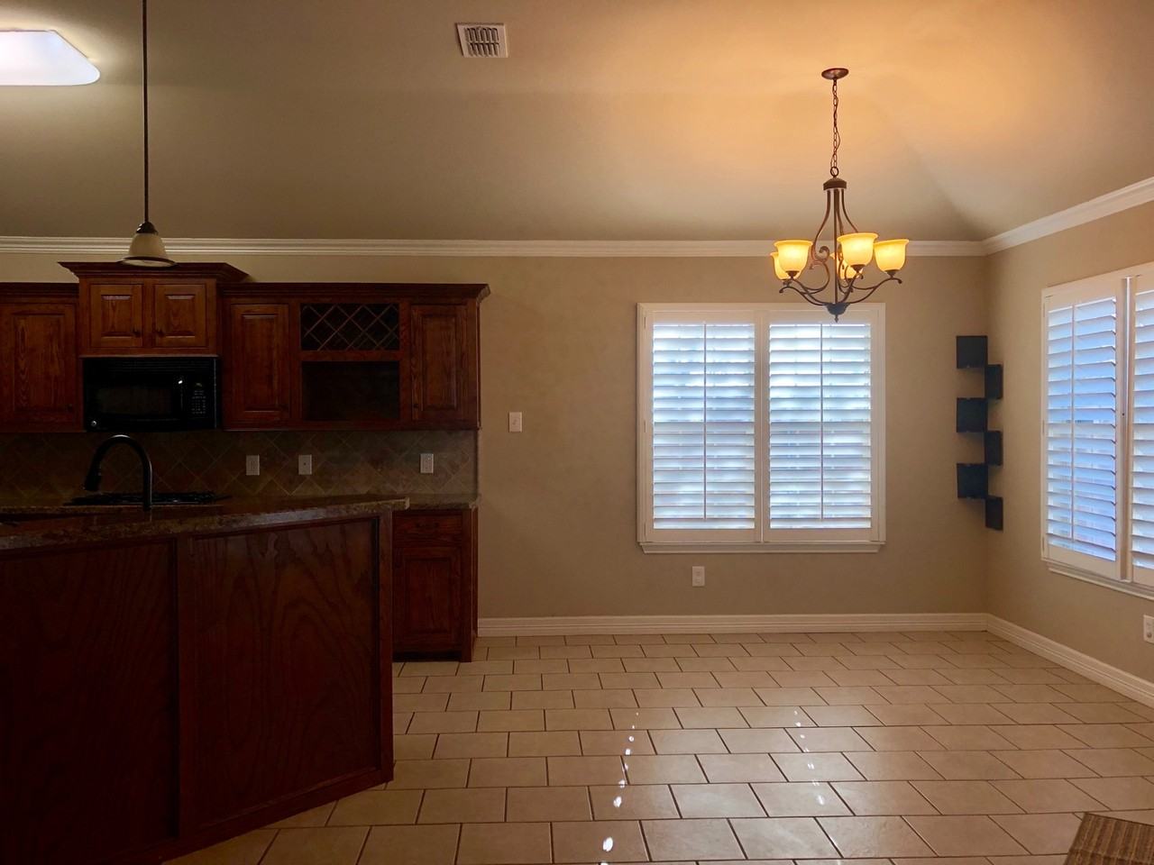 5729 107th St - Photo 7 of 28