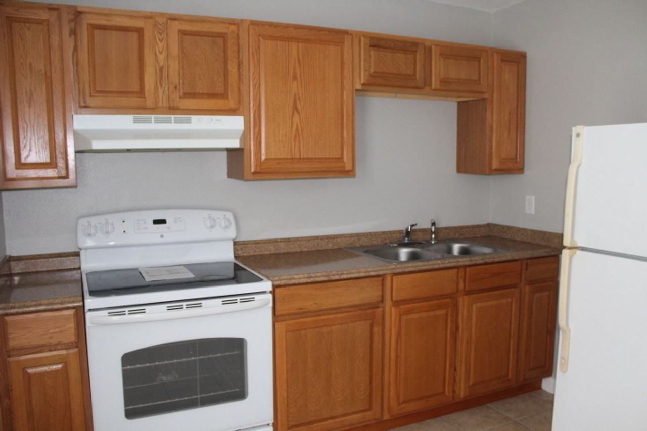 1616 - 1616 E. Moore St, #4 - Photo 3 of 8