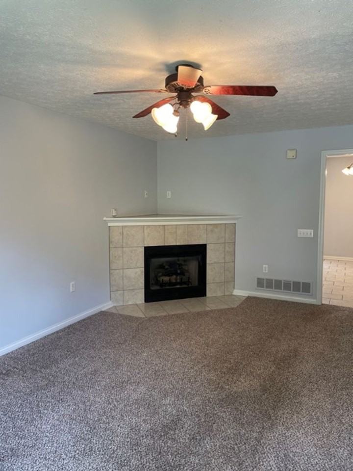 127 Croghan Way - Photo 2 of 13