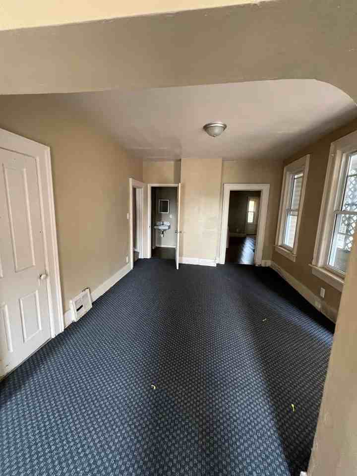1021 N Michigan St - Photo 3 of 13