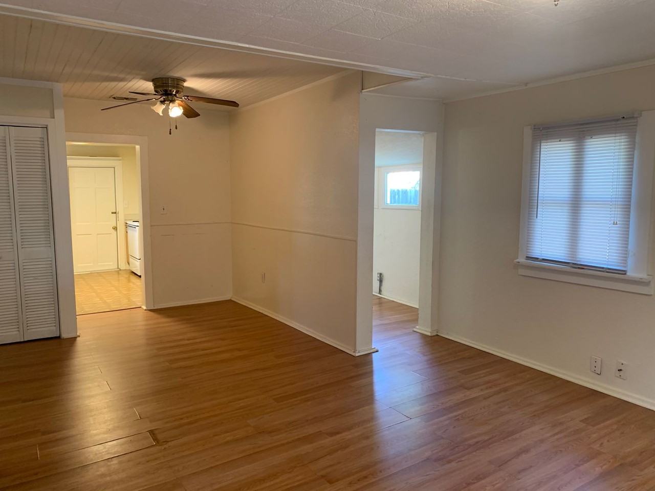 1420 New York Ave - Photo 6 of 15