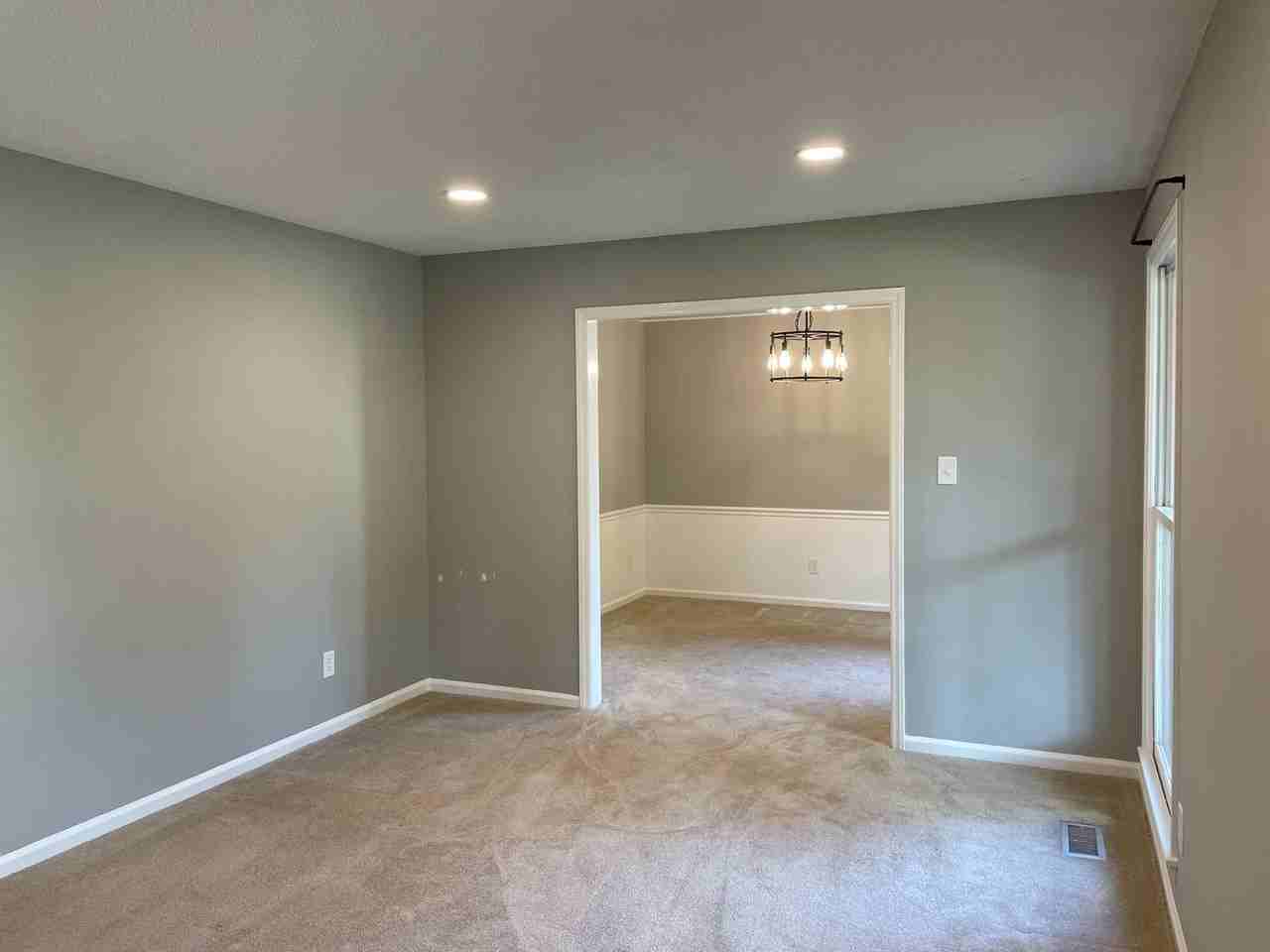 7942 Lake Vista Dr - Photo 6 of 50