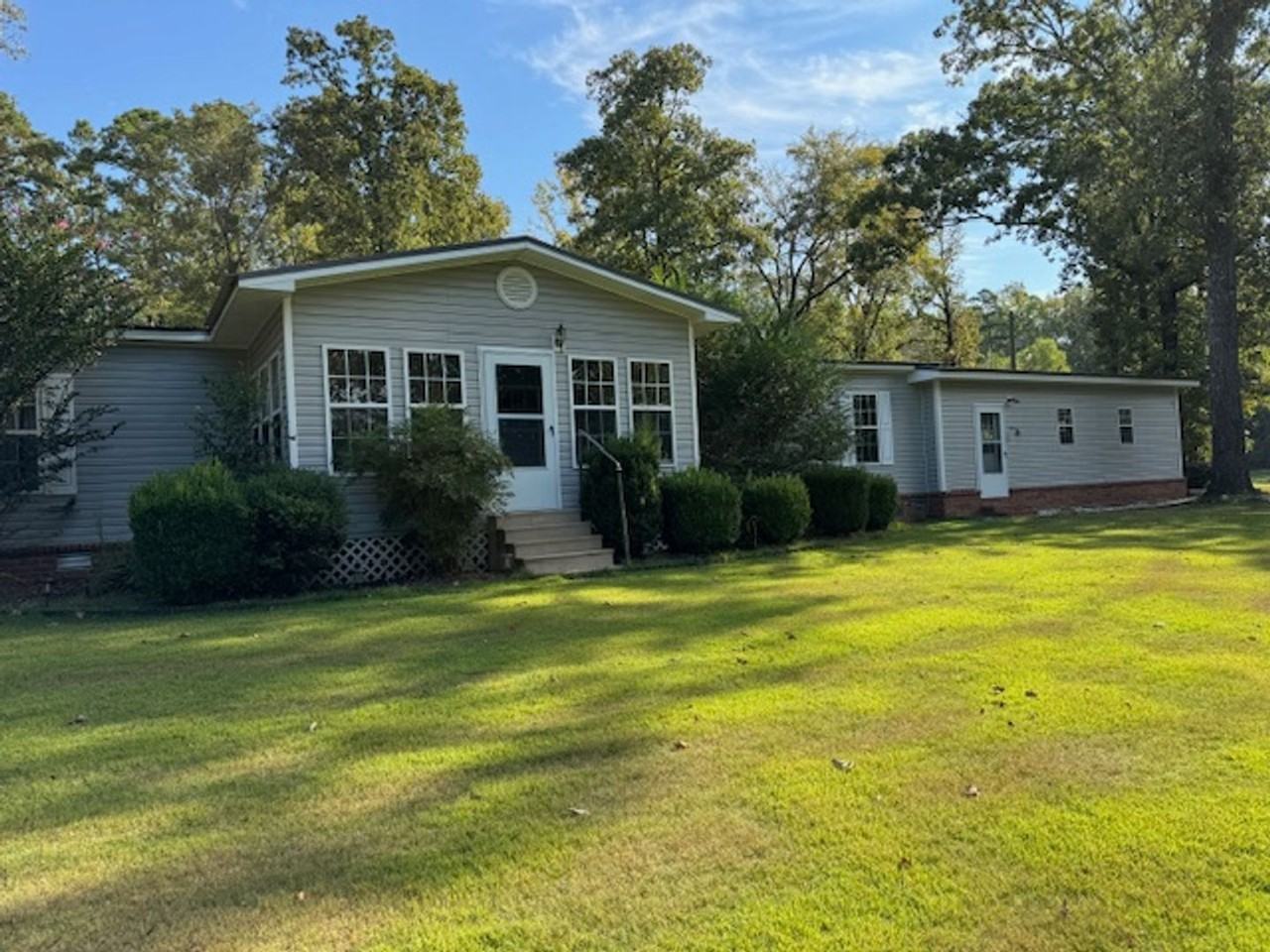 2455 Singleton Ln - Photo 2 of 13