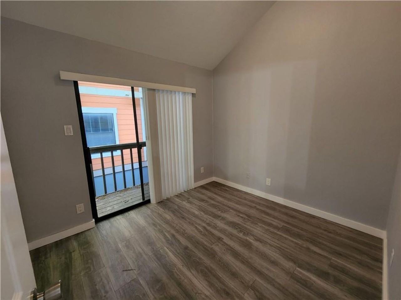 2815 Rio Grande St - Photo 7 of 12