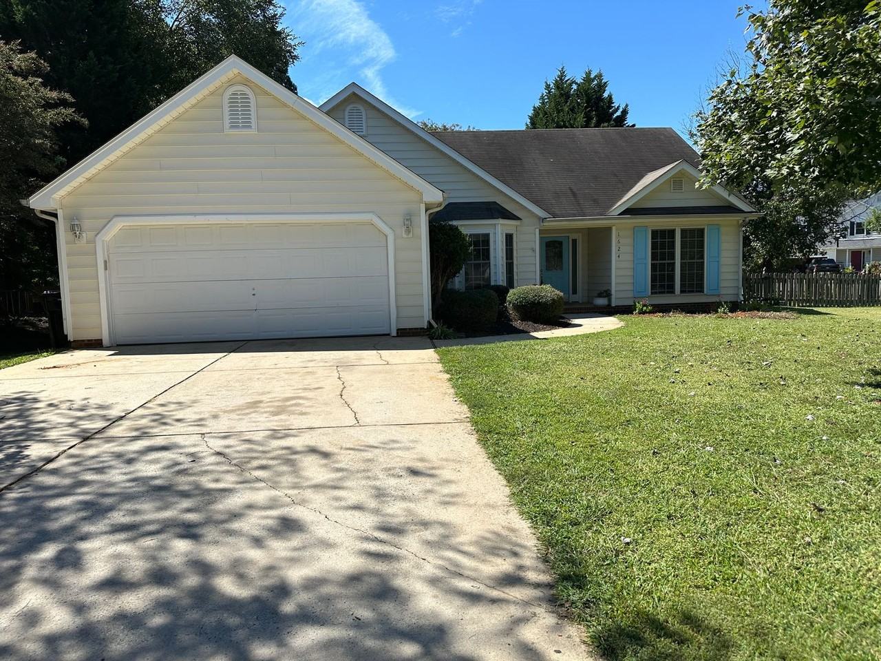 1624 Olde Carolina Ct - Photo 2 of 29