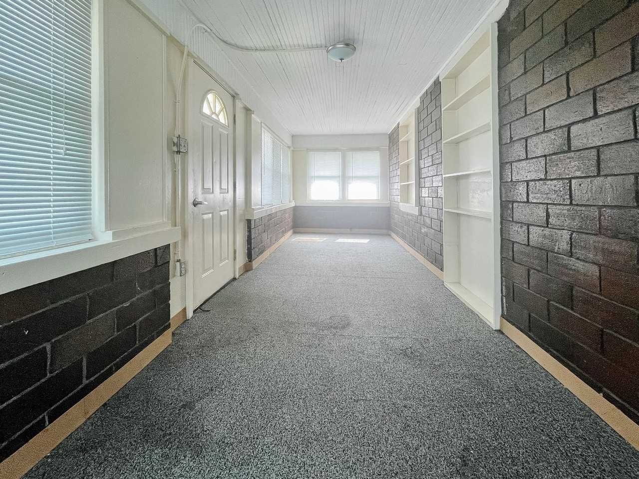 509 W 8th St - Photo 4 of 17