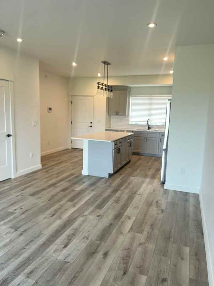 1704 W Lincoln St #2C - Photo 2 of 18