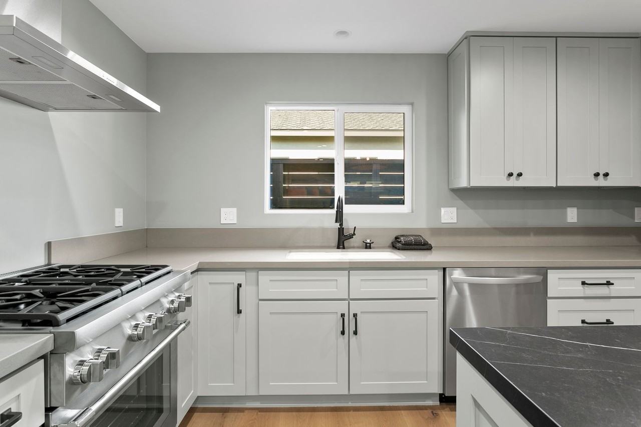 354 La Perle Ln #B - Photo 6 of 15