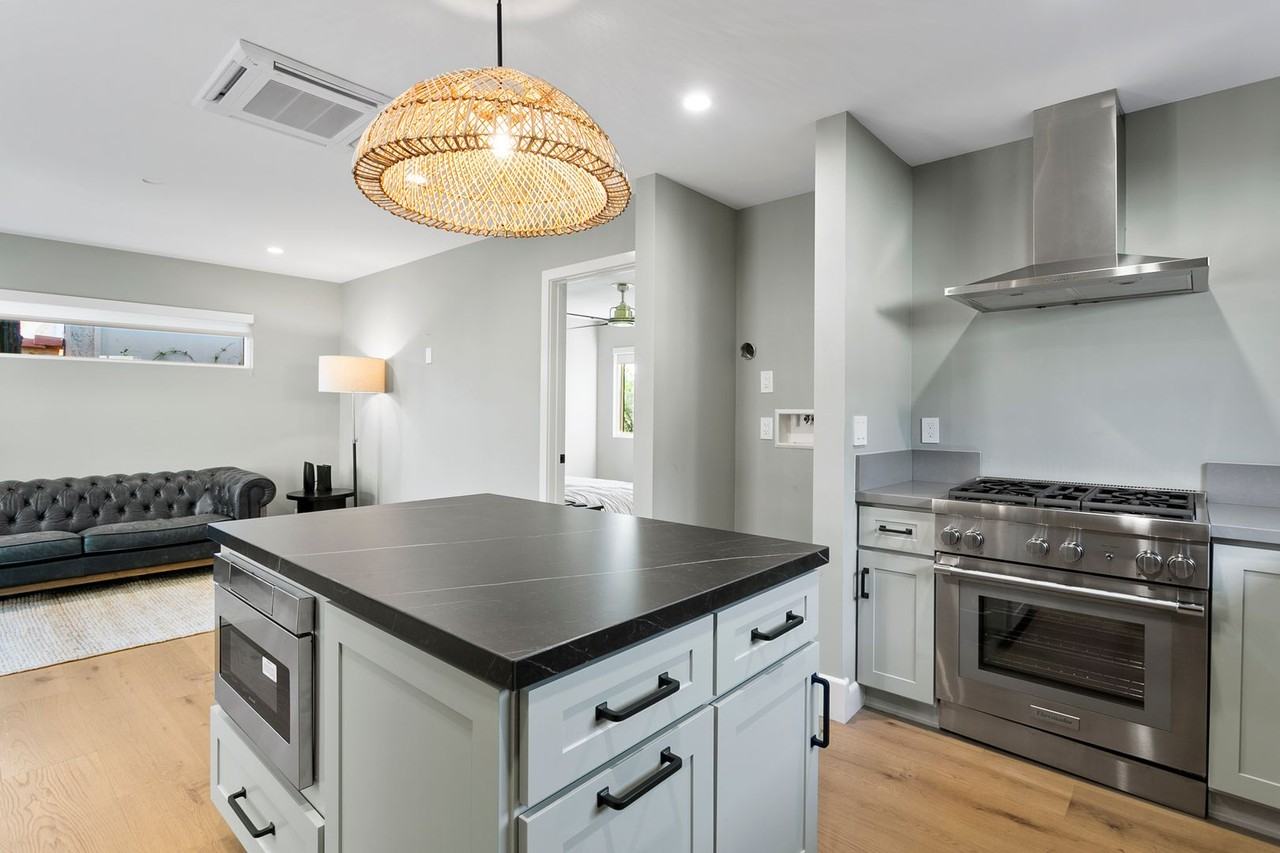 354 La Perle Ln #B - Photo 2 of 15