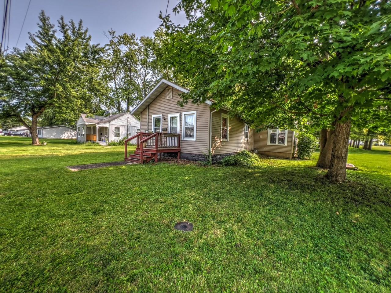 107 N Pearl St - Photo 2 of 13