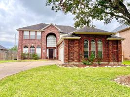 featured image of 16735 Village View Trl