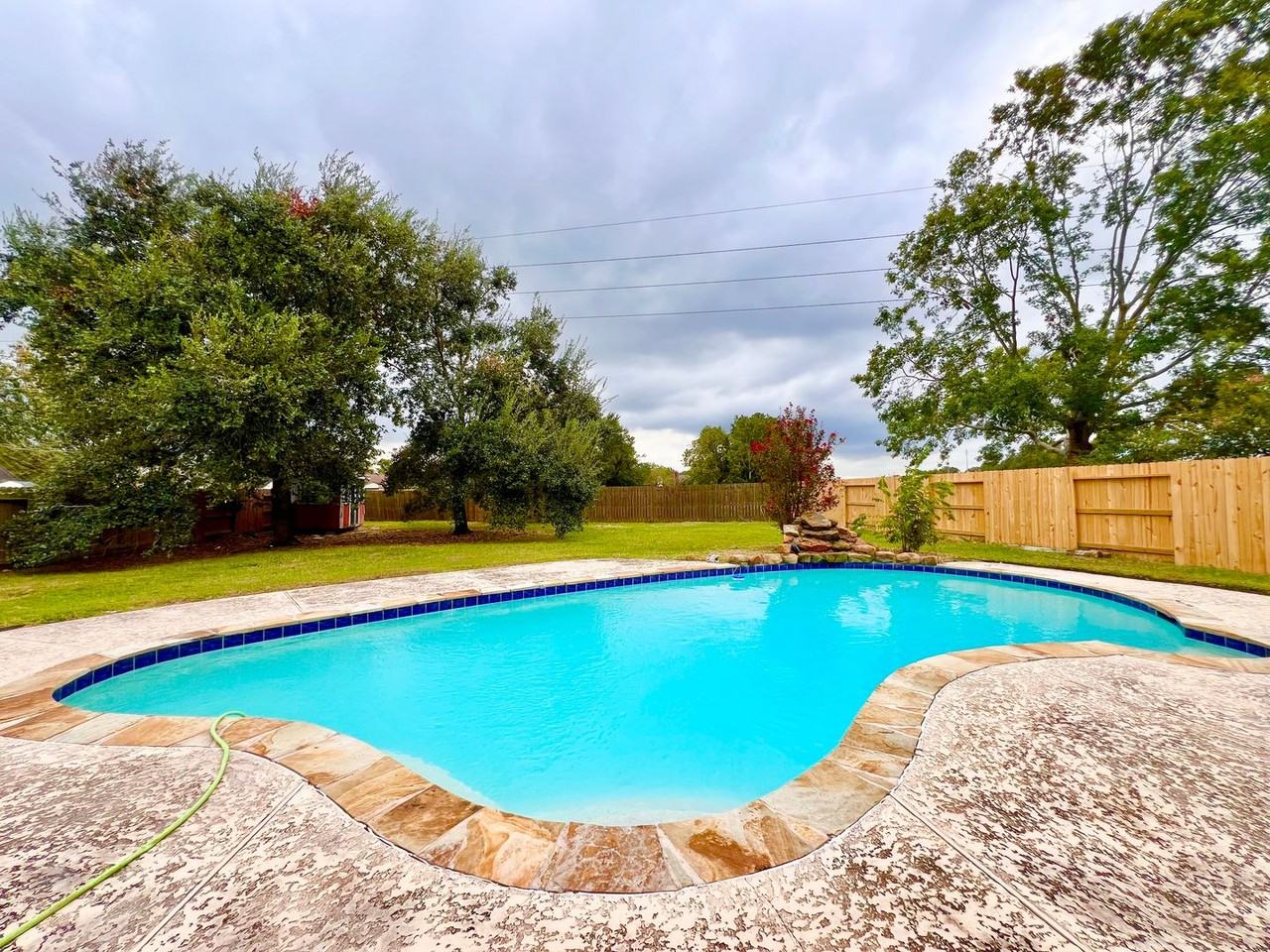 16735 Village View Trl - Photo 3 of 35