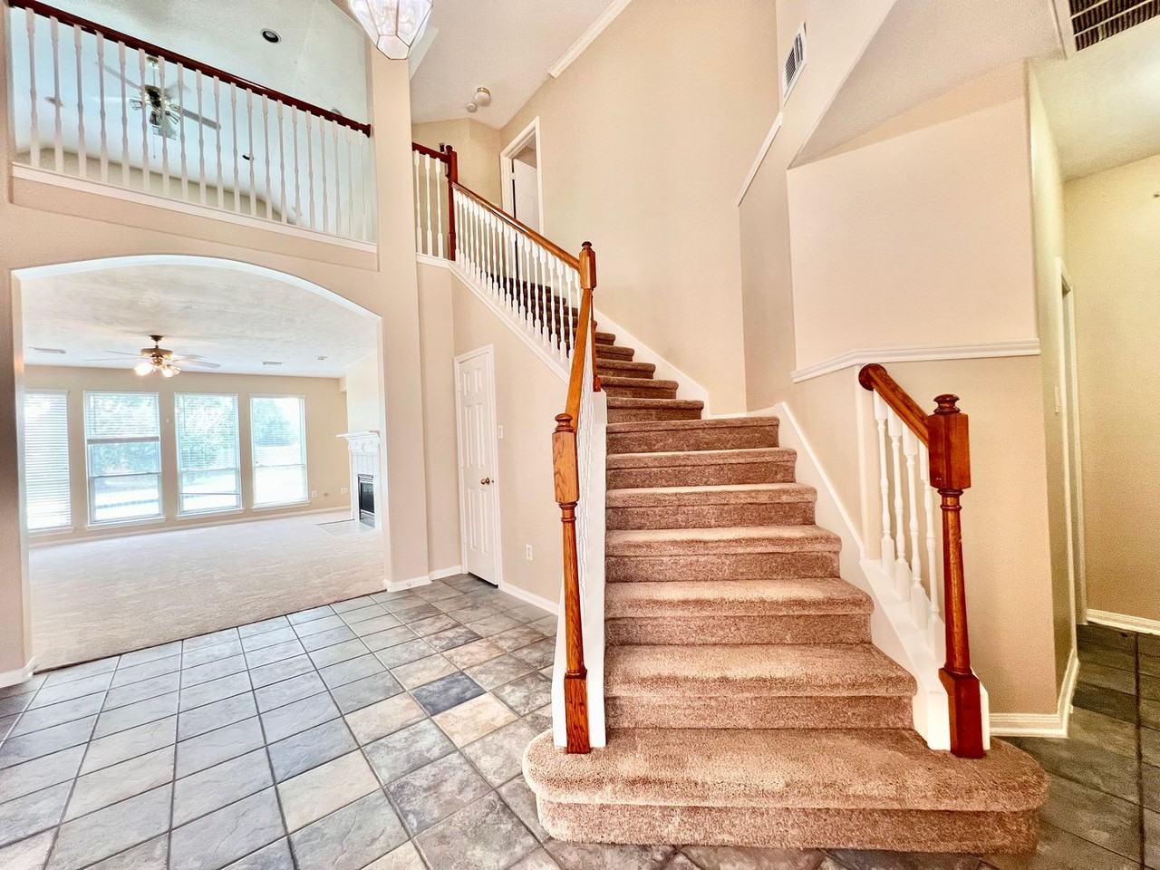 16735 Village View Trl - Photo 4 of 35