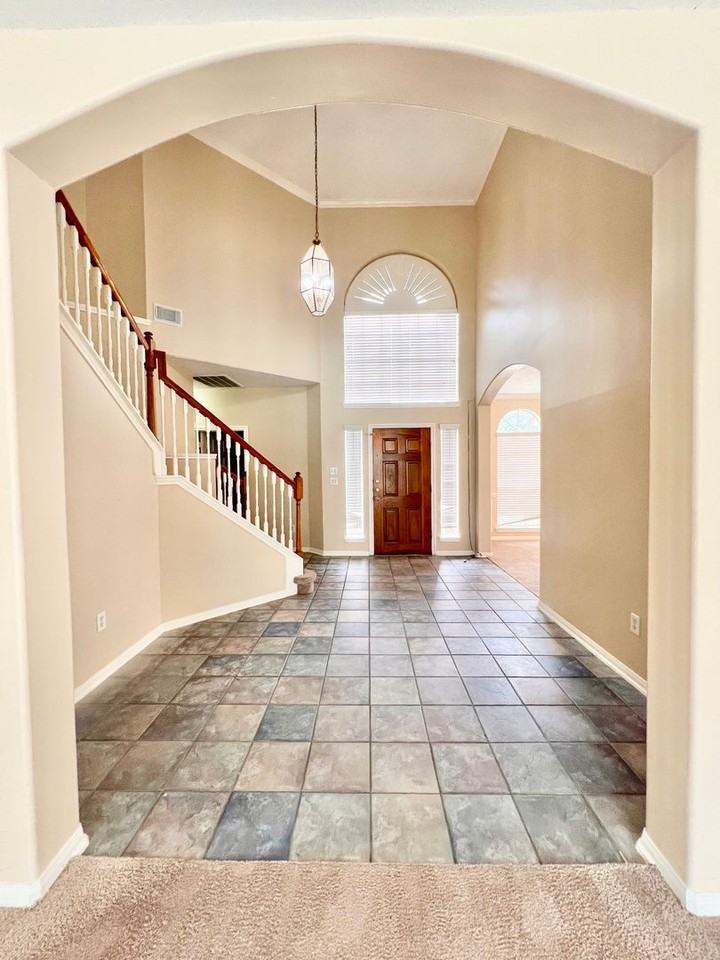 16735 Village View Trl - Photo 5 of 35
