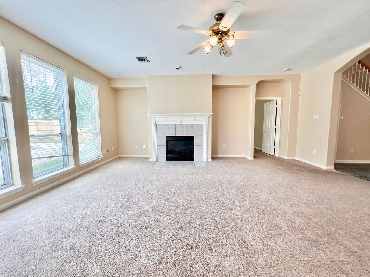 16735 Village View Trl - Photo 7 of 35