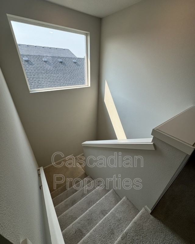2002 Smith Dr - Photo 5 of 9