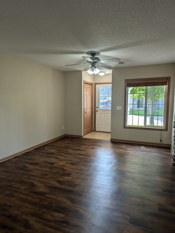 408 Cedar Pl - Photo 2 of 19