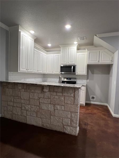 423 South Main Street - Photo 4 of 17