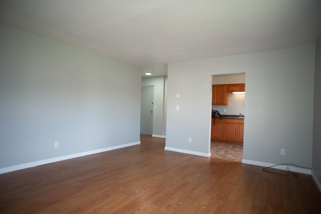 Parkside Terrace - Photo 2 of 8