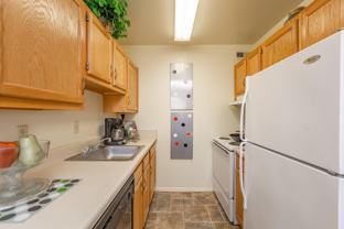 New Hampton Commons Apartments - Photo 1 of 1