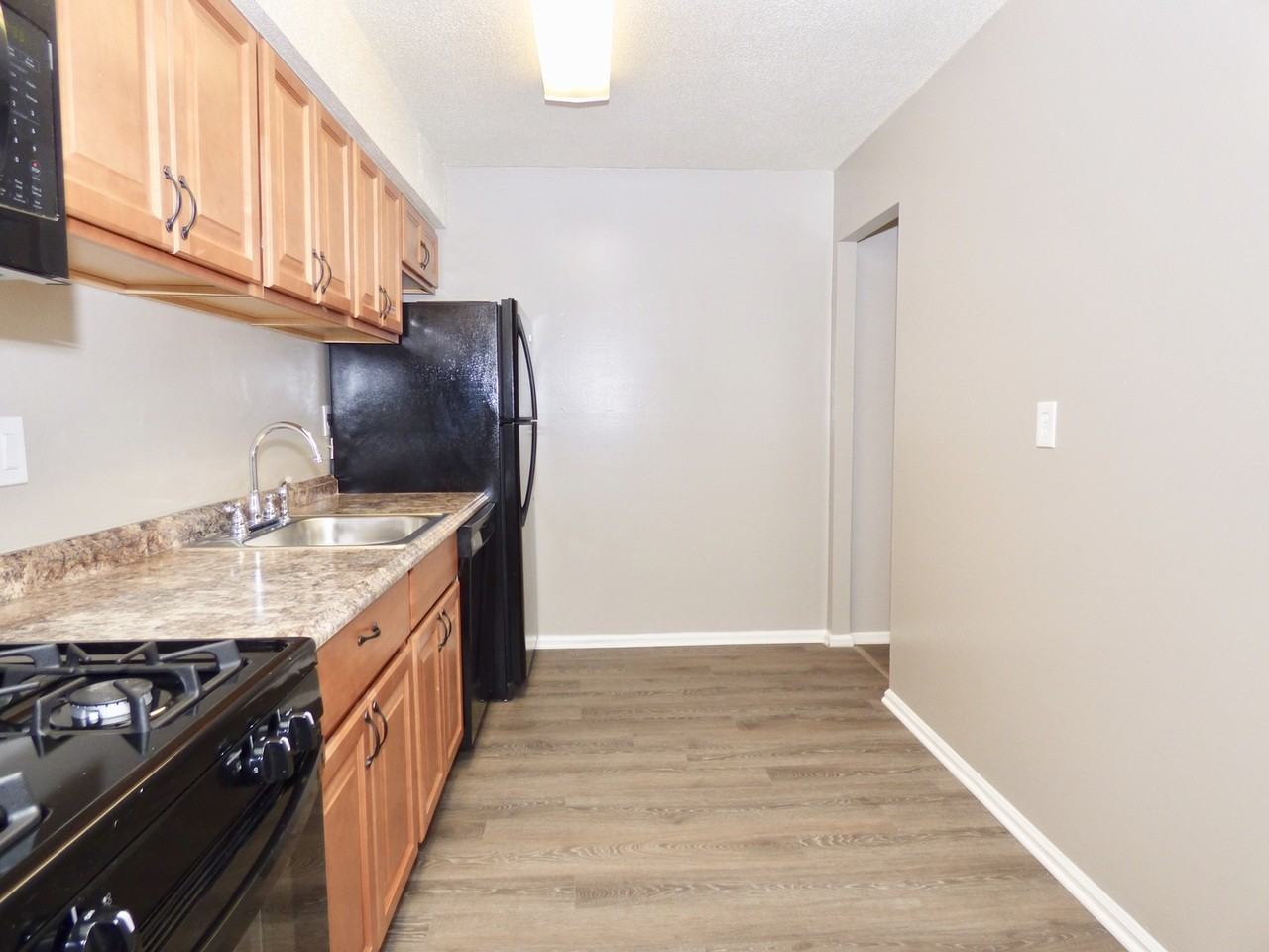 Orchard Apartments - Photo 3 of 18