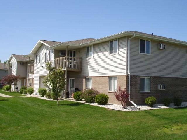 Mayflower Park Apartments - Photo 3 of 3