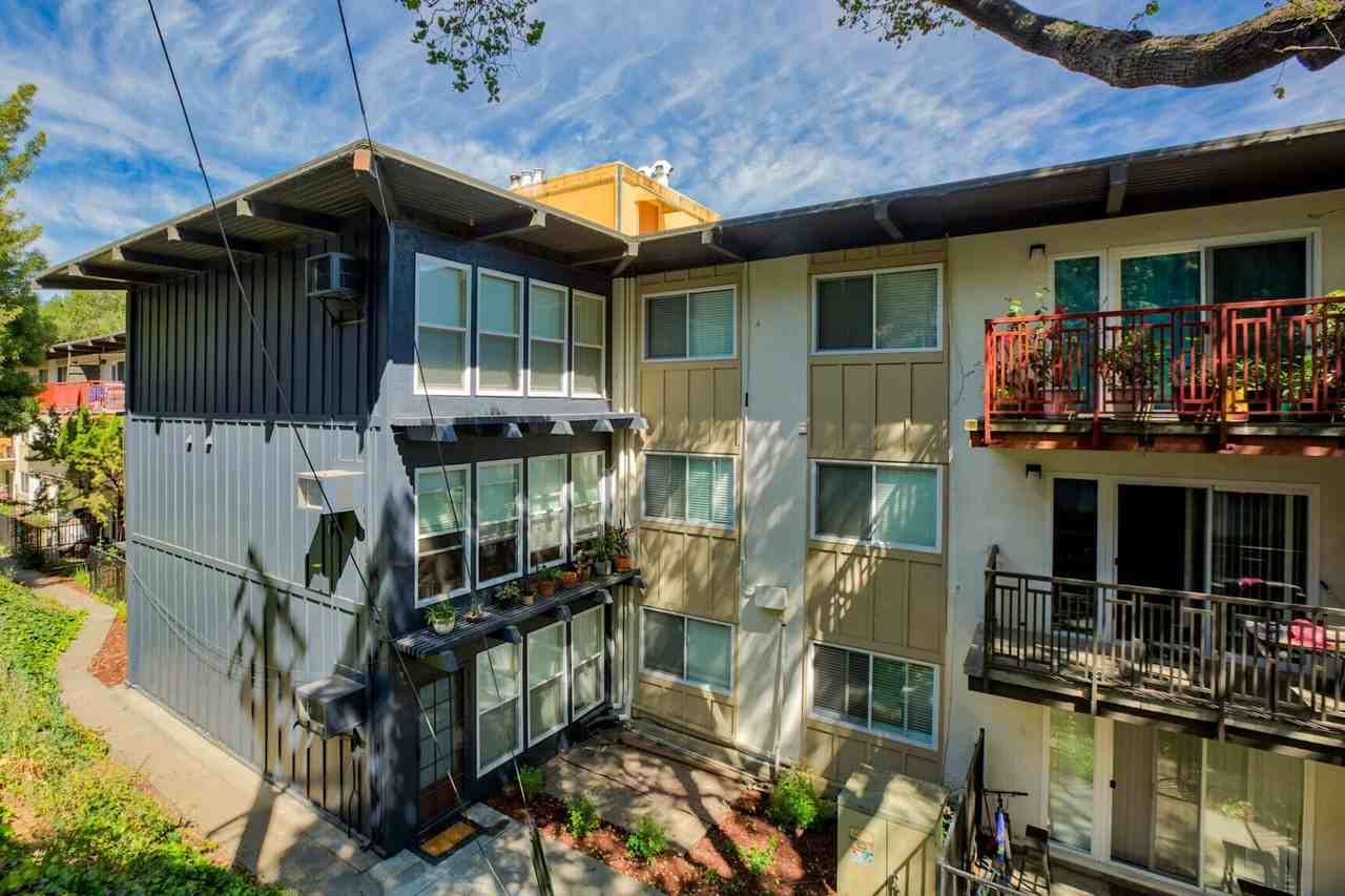 Leisure Terrace - Photo 2 of 9