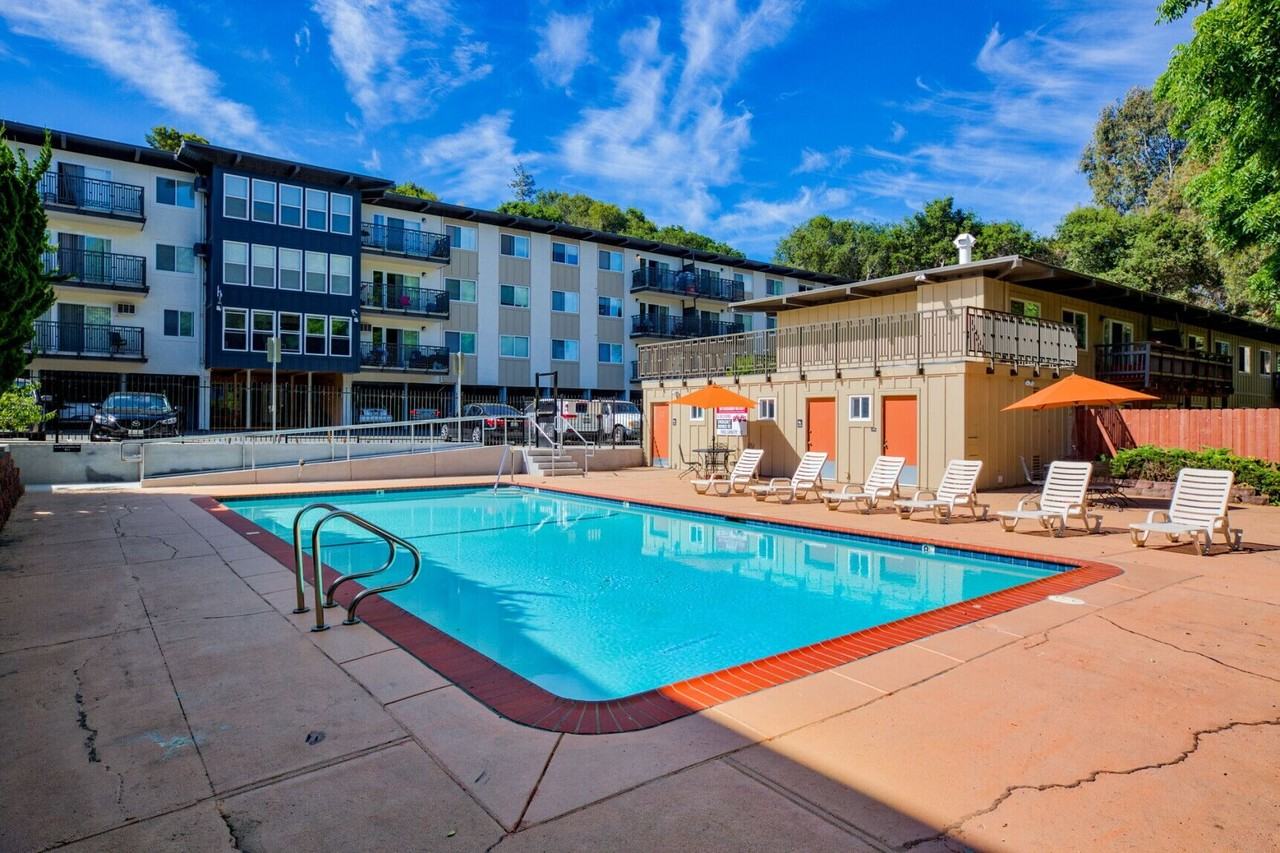 Leisure Terrace - Photo 4 of 9