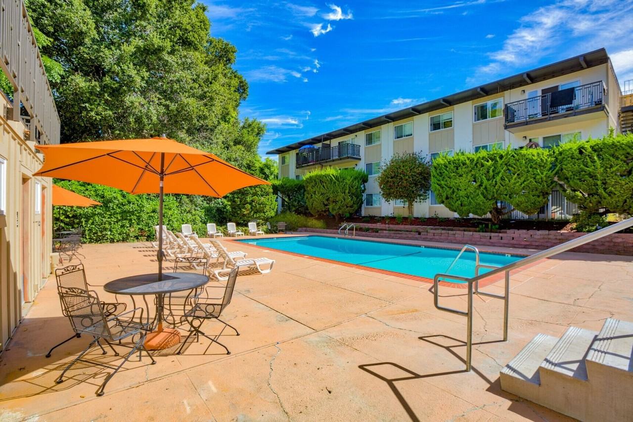 Leisure Terrace - Photo 6 of 9