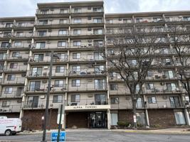 featured image of 525 E Woodruff Ave