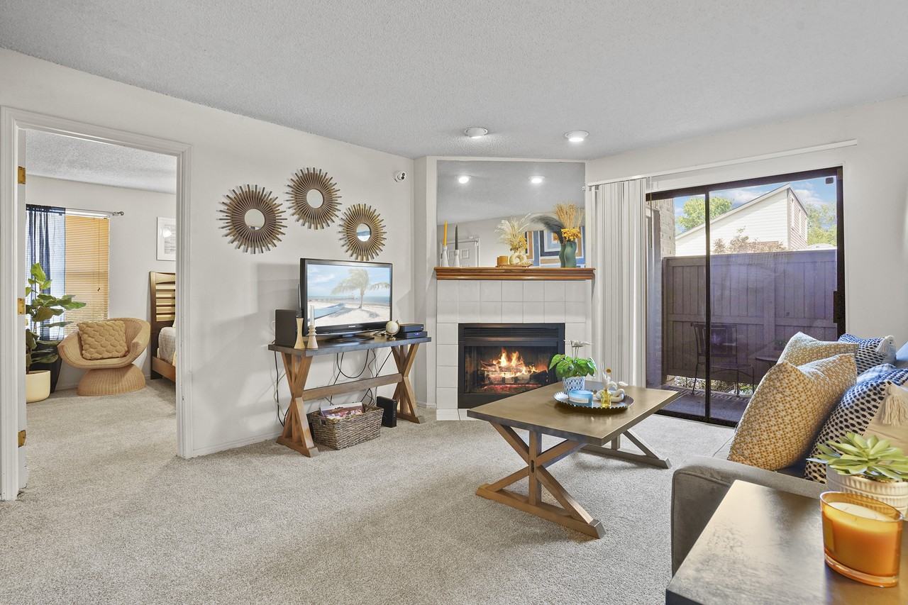 Polo Run Apartments - Photo 4 of 17