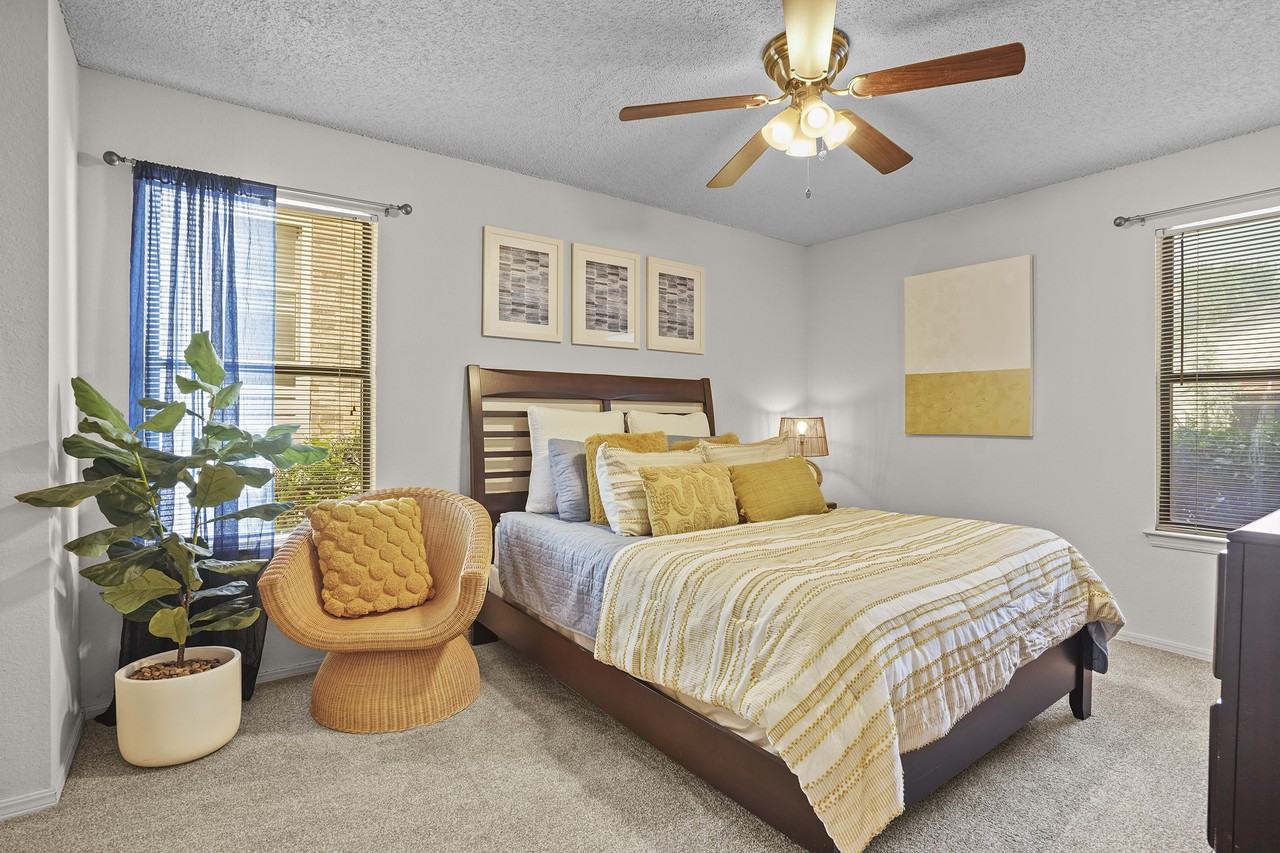 Polo Run Apartments - Photo 7 of 17