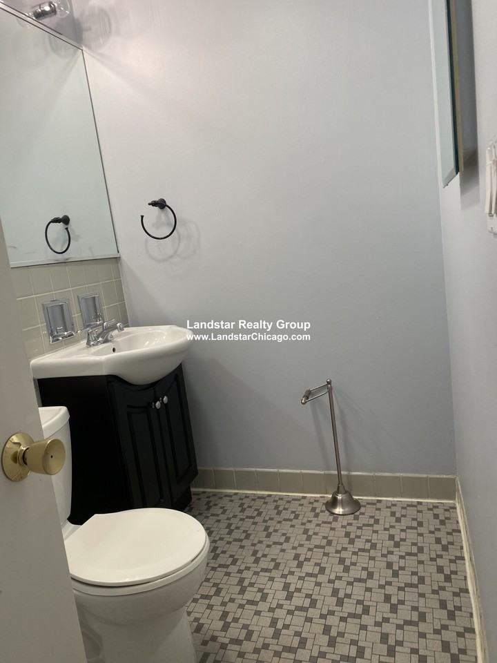 434 Elm Pl #1 - Photo 5 of 30