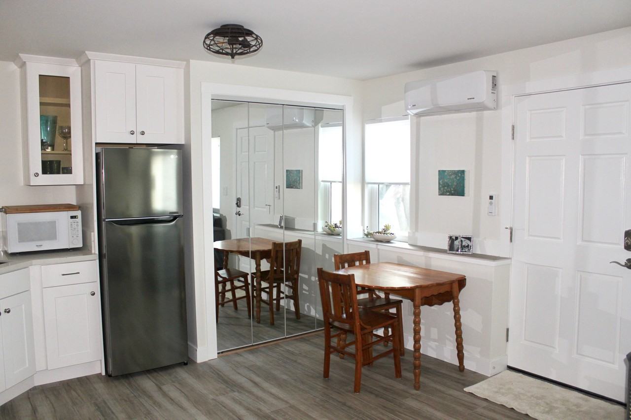 2016 Norwalk Ave #2016 - Photo 4 of 9