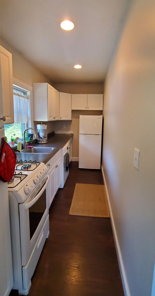 42 Eringlen Way #1 - Photo 4 of 10